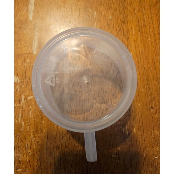 1 Cup Plastic Measuring Cup with Handle and Pour Spout - Picture 2 of 4